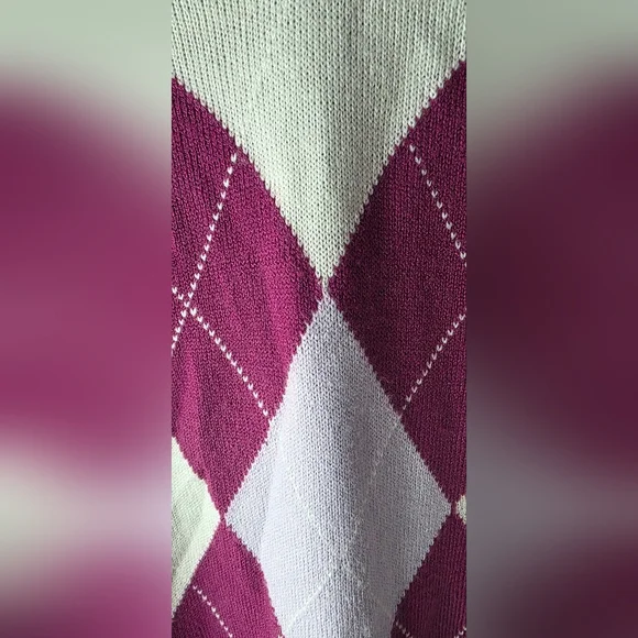 New York & Company Women's Argyle V-Neck Purple Sweater Size XL - Picture 4 of 5